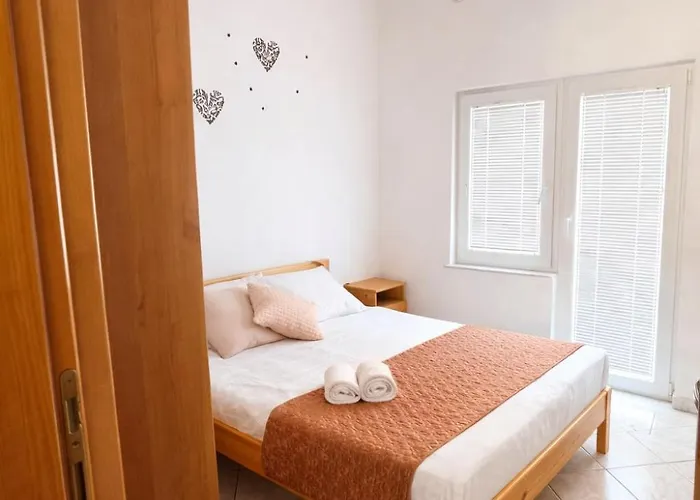 Salis - 50m From The *